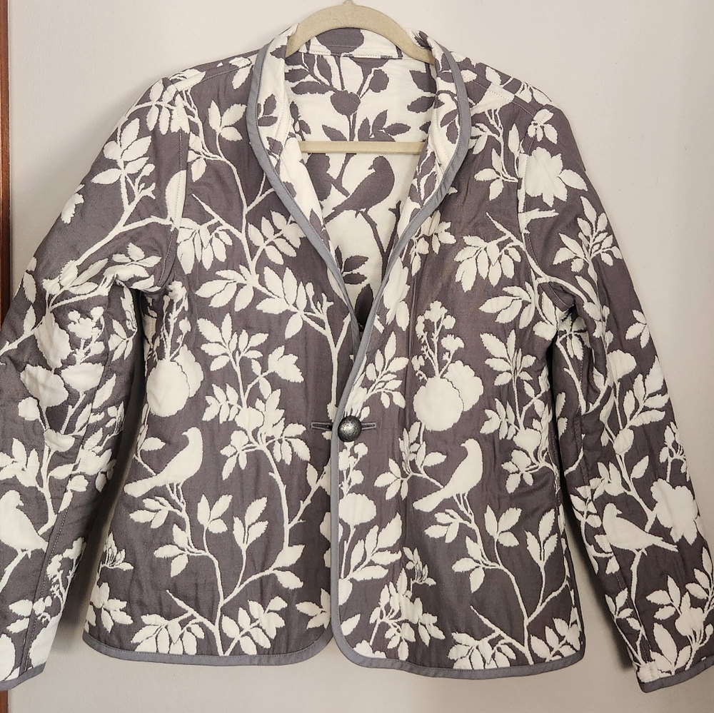 Trimdin Floral Gray & White Reversible Jacket